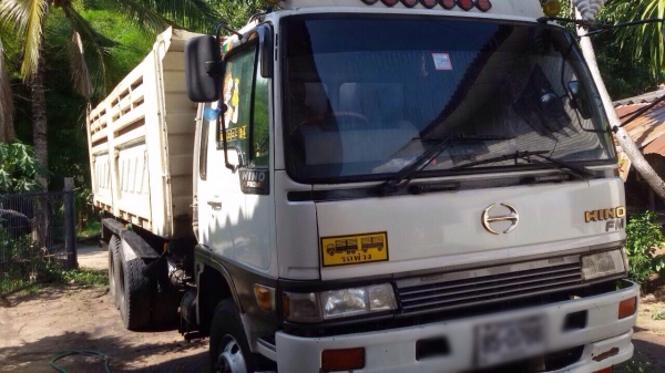 ขายรถบรรทุกสิบล้อดัมพ์ HINO 3M เครื่องเดิม 240 แรง 2 เพลา เกียร์เดิม ปี 38 กระบะดัมพ์สามมิต