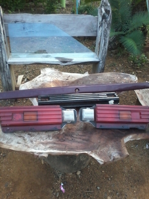 ขายอะหลั่ยไฟท้ายและกระจกประตูด้าซ้ายมิซูซิเลสเต้ ขายอะหลั่ยไฟท้ายและกระจกประตูด้าซ้ายมิซูซิเลสเต้