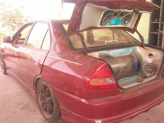 ขาย แลนเซอร์ แต่ง