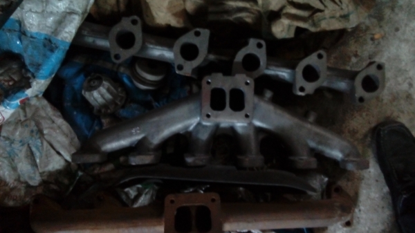 ท่อไอเสียหล่อสำหรับติดตั้งเทอร์โบรถสิบล้อ