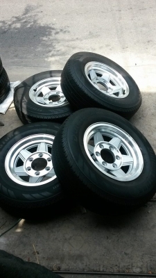 แม็กขอบ14 6รู พร้อมยาง