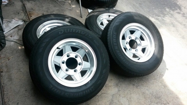 แม็กขอบ14 6รู พร้อมยาง แม็กขอบ14 6รู พร้อมยาง