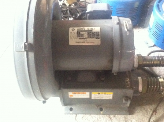 ริงโบลเวอร์ Hitahi นาด 1 แรงม้า แรงดูดแรงอัดเร็วรอบสูง ใข้ไฟได้ตั้งแต่ 220 V