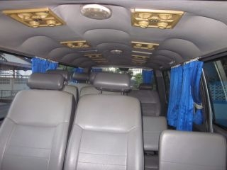 รถตู้ รถตู้