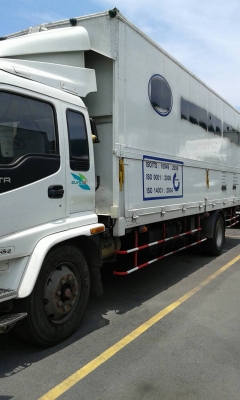 ขายรถ 6 ล้อ isuzu สีขาว สภาพดีพร้อมใช้