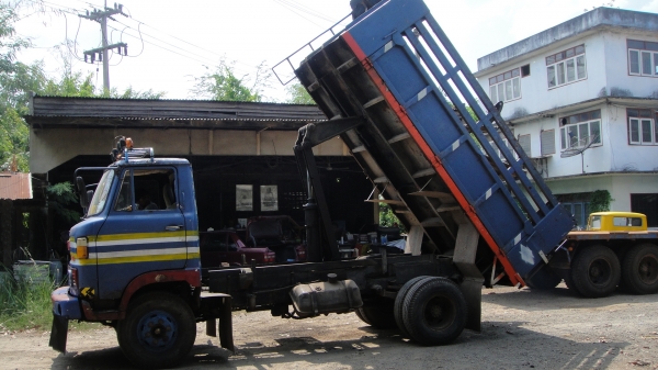 ็HINO KM500 ดั๊ม5คิว เครื่องดี ยางดี คัสฃีสวย ยาง825/16 คานหน้า-เฟืองท้ายเอฟ พวงมาลัยเพาเวอร์ รถพร้อมใช้ ราคาถูก ็HINO KM500 ดั๊ม5คิว เครื่องดี ยางดี คัสฃีสวย ยาง825/16 คานหน้า-เฟืองท้ายเอฟ พวงมาลัยเพาเวอร์ รถพร้อมใช้ ราคาถูก