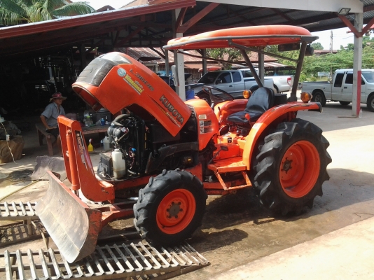 KUBOTA L3608 ใบดัน หาง5 ชั่งโมง1700 รถสวยพอใช้