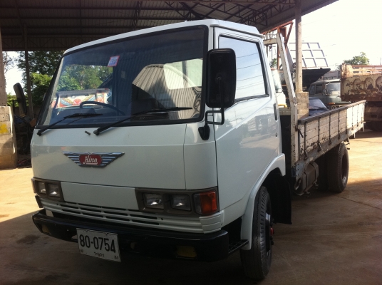 HINO FB112-WO4D-117 แรงม้า กระบะยาว 4.50 ม. กว้าง 2.20 ม. เครื่องดีคัสซีสวย ยางเต็ม