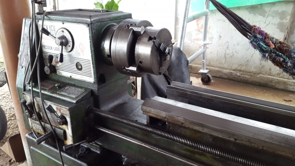 แท่นกลึง 5 ฟุต 3 เพลา ย่ีห้อเชนเย่ ไต้หวัน สภาพสวย ๆ 68,000