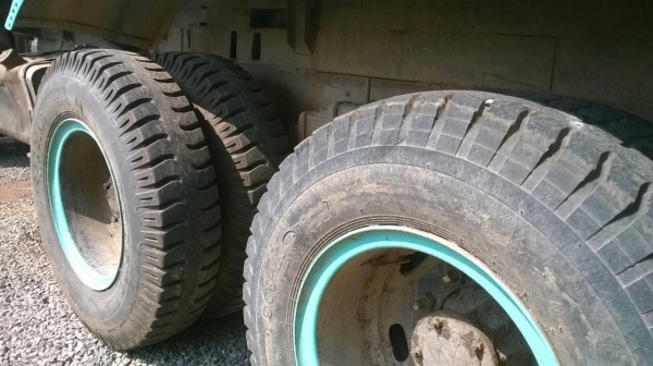 ขาย 10 ล้อดั้ม เพลาเดียว HINO KT920 กระบะดั้มยาว 6 เมตร เครื่อง EH700 168 แรงม้า ปั้มลม คัสซีสวย ช่วงล่างใหญ่ลูกหมากร้อย เบรคลมดัน พาวเวอร์ ทะเบียนพร้อมโอนครับ