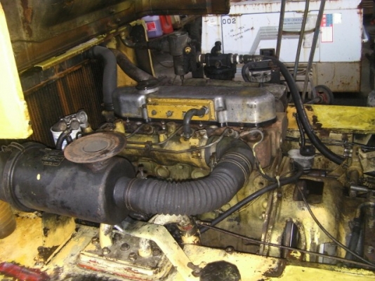 รถโฟล์ลิฟป์ดีเซลขนาด 2.5ตัน เสา3ทอนสูง5เมตร เกีรย์AUTO ระบบ สตาร์ต เป็นแบบ ลม ราคา 140,000บาท เก่าญี่ปุ่น รถโฟล์ลิฟป์ดีเซลขนาด 2.5ตัน เสา3ทอนสูง5เมตร เกีรย์AUTO ระบบ สตาร์ต เป็นแบบ ลม ราคา 140,000บาท เก่าญี่ปุ่น