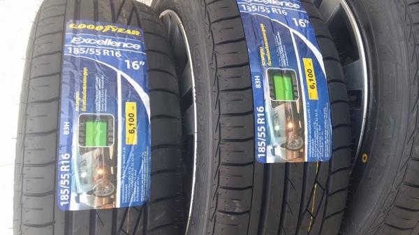 ขายล้อแม็ก Honda city 16" พร้อมยางใหม่่ปี15 สนใจติดต่อเล็กคลองสามครับ 081-3747940