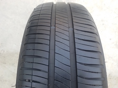 ขายยาง185/60/15 ปี 13 MICHERLIN ENERGY XM2  4 เส้น