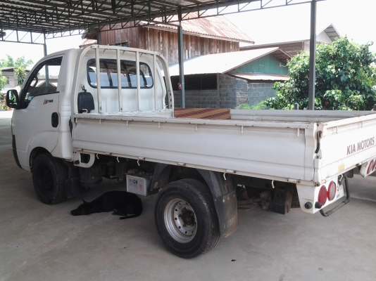 KIA2700 ปี04 ไมล์น้อย สีเดิมบางนางบวช ภายในงาม เล่มพร้อมโอน