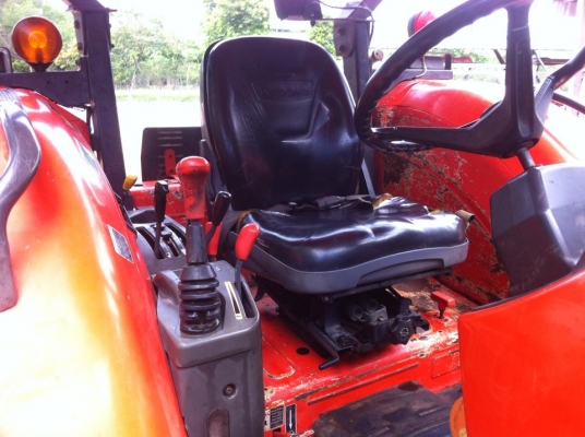 ขายรถไถ Kubota M7040 (4WD) พร้อมดันหน้า+ผานพรวนช้าง รถบ้าน เดิมๆ พร้อมใช้งานครับ ขายรถไถ Kubota M7040 (4WD) พร้อมดันหน้า+ผานพรวนช้าง รถบ้าน เดิมๆ พร้อมใช้งานครับ