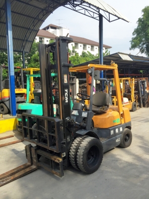 -:-*&bull;*ข า ย ร ถ ย ก นำ เ ข้ า*&bull;*-:-TCM FD25Z5 เสาสูง4เมตร งาเท เครื่องดีเซล สนใจติดต่อ 083-062-0223(ปอนด์)