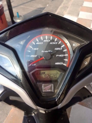 Honda Click 125i รุ่น Tune up สีขาว เทา รถสวยจริง ขับดีมาก ประหยัดน้ำมัน