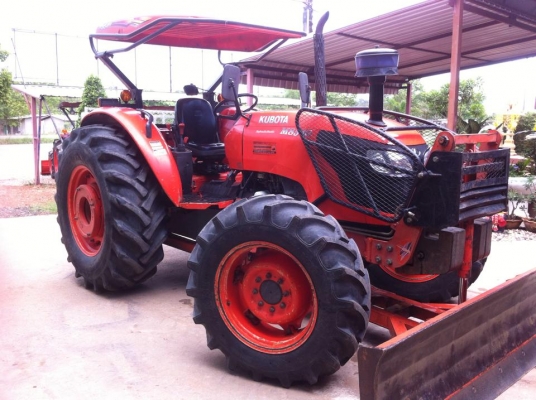 ขายรถไถ Kubota M8540 (4WD) พร้อมดันหน้า+ผานบุกเบิกช้าง รถบ้านสวยมาก พร้อมใช้งานครับ