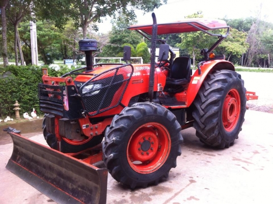 ขายรถไถ Kubota M8540 (4WD) พร้อมดันหน้า+ผานบุกเบิกช้าง รถบ้านสวยมาก พร้อมใช้งานครับ