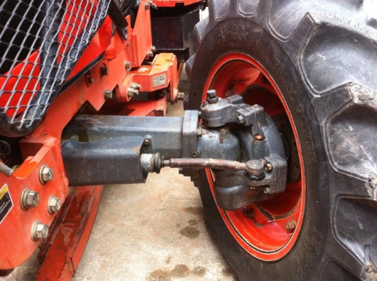 ขายรถไถ Kubota M8540 (4WD) พร้อมดันหน้า+ผานบุกเบิกช้าง รถบ้านสวยมาก พร้อมใช้งานครับ