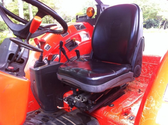 ขายรถไถ Kubota M8540 (4WD) พร้อมดันหน้า+ผานบุกเบิกช้าง รถบ้านสวยมาก พร้อมใช้งานครับ