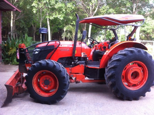 ขายรถไถ Kubota M8540 (4WD) พร้อมดันหน้า+ผานบุกเบิกช้าง รถบ้านสวยมาก พร้อมใช้งานครับ