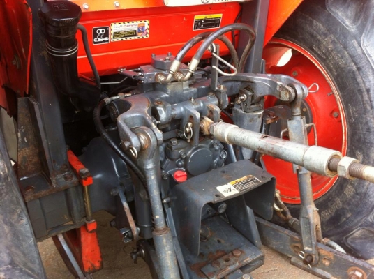 ขายรถไถ Kubota M8540 (4WD) พร้อมดันหน้า+ผานบุกเบิกช้าง รถบ้านสวยมาก พร้อมใช้งานครับ