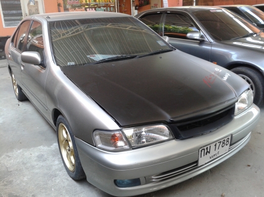รถเก๋งสภาพดี NISSAN SUNNY ปี2000 เกียร์ออโต ราคา 98,000 บ.