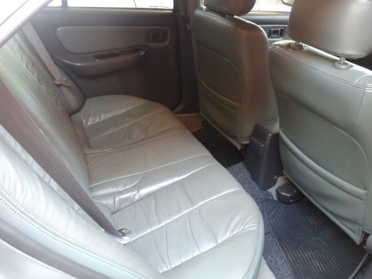 รถเก๋งสภาพดี NISSAN SUNNY ปี2000 เกียร์ออโต ราคา 98,000 บ.