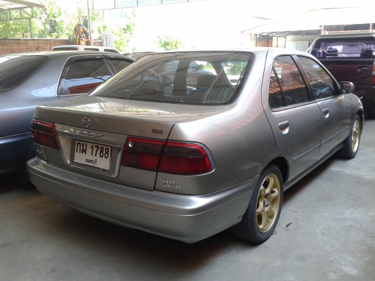 รถเก๋งสภาพดี NISSAN SUNNY ปี2000 เกียร์ออโต ราคา 98,000 บ.