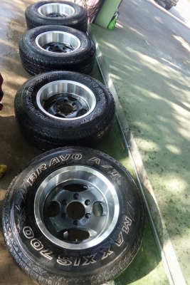 Enkei แท้ 15x7.5 ET-15 สวยๆไร้ซ่อม พร้อมยาง MAXXIS 235/75R15 ปี10 ชุดละ7500บาท 081-7570077