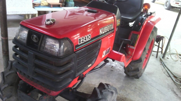 ขายรถไถ KUBOTA B2410 ราคา 130,000 สอบถาม 0818618678 อ.แกลง จ.ระยอง  https://www.facebook.com/pages/Tractors-Rayong/307154532717928