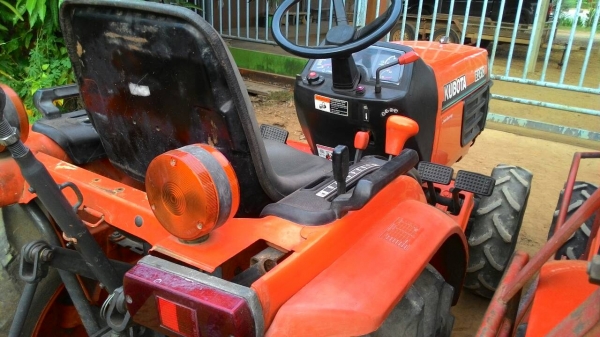 ขายรถไถ KUBOTA B2410 ราคา 130,000 สอบถาม 0818618678 อ.แกลง จ.ระยอง  https://www.facebook.com/pages/Tractors-Rayong/307154532717928