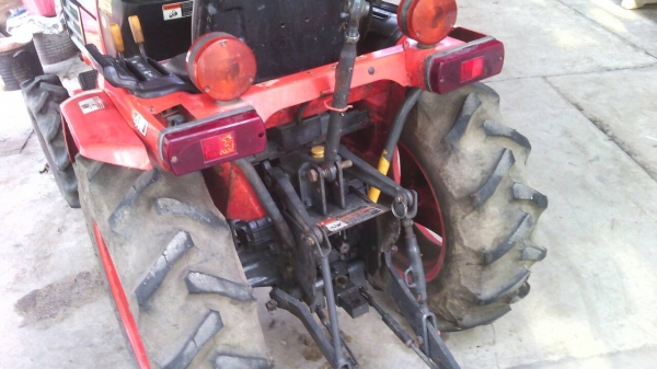 ขายรถไถ KUBOTA B2410 ราคา 130,000 สอบถาม 0818618678 อ.แกลง จ.ระยอง  https://www.facebook.com/pages/Tractors-Rayong/307154532717928