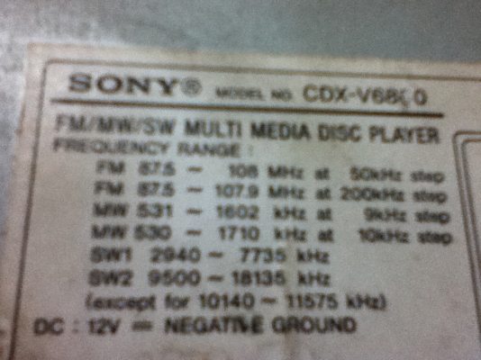 ขายวิทยุ SONY รุ่น CDX-V6800 เล่น Video,CD,MP3 ขายถูกๆ 1200.-