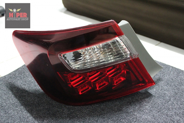 ขายไฟหลัง Camry Extremo 2014