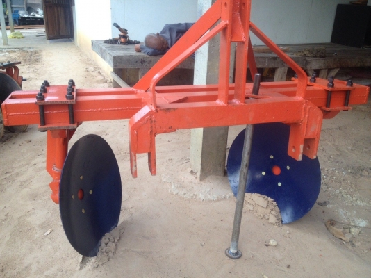 ขายผานยกร่อง  ผานขุดมัน  ทนทานแข็งแรง ใช้เหล็กเนื้อดีเมือง  อุบล รับประกันคุณภาพ  สนใจ 0845486359 สุชาติ  อยู่สุรินทร์