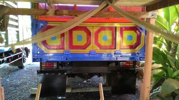 ขาย 6 ล้อดั้มเกษตร  NPR71L รถห้างแท้ ปี47