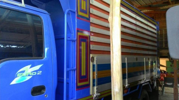 ขาย 6 ล้อดั้มเกษตร  NPR71L รถห้างแท้ ปี47