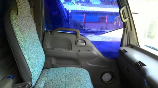 ขาย 6 ล้อดั้มเกษตร  NPR71L รถห้างแท้ ปี47