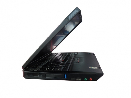 Notebook IBM Thinkpaq R32 Intelpentium 4  ราคาถูกๆ 2,450 บาท รวมจัดส่งไปรษณีย์