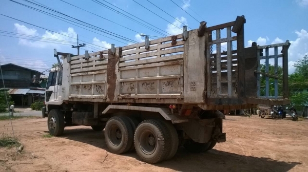 ขาย 10 ล้อดั้ม ไอ้หลง FN527M-TD ซีเรียล 4551 เครื่อง 6D16 เทอร์โบ 220 แรงม้า มีระบบลากพ่วง เกียร์ 10 สปีด เบรคใหญ่ ทะเบียนพร้อมโอนครับ ขาย 10 ล้อดั้ม ไอ้หลง FN527M-TD ซีเรียล 4551 เครื่อง 6D16 เทอร์โบ 220 แรงม้า มีระบบลากพ่วง เกียร์ 10 สปีด เบรคใหญ่ ทะเบียนพร้อมโอนครับ