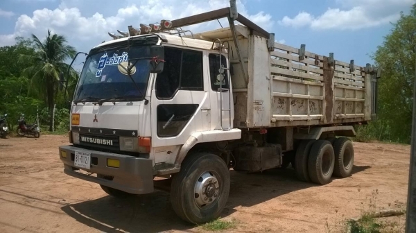 ขาย 10 ล้อดั้ม ไอ้หลง FN527M-TD ซีเรียล 4551 เครื่อง 6D16 เทอร์โบ 220 แรงม้า มีระบบลากพ่วง เกียร์ 10 สปีด เบรคใหญ่ ทะเบียนพร้อมโอนครับ