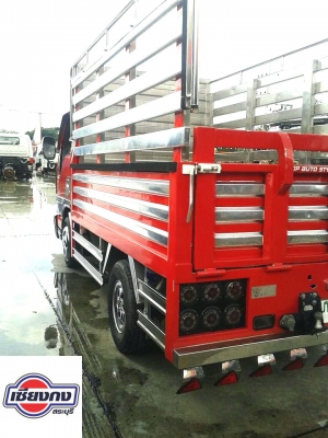 ISUZU ELF แต่งอย่างงาม แบบจัดเต็ม รถจอดอยู่ที่เซียงกง สระบุรีครับ ISUZU ELF แต่งอย่างงาม แบบจัดเต็ม รถจอดอยู่ที่เซียงกง สระบุรีครับ