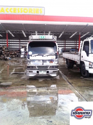ISUZU ELF แต่งอย่างงาม แบบจัดเต็ม รถจอดอยู่ที่เซียงกง สระบุรีครับ