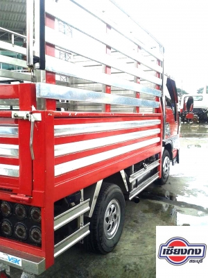 ISUZU ELF แต่งอย่างงาม แบบจัดเต็ม รถจอดอยู่ที่เซียงกง สระบุรีครับ ISUZU ELF แต่งอย่างงาม แบบจัดเต็ม รถจอดอยู่ที่เซียงกง สระบุรีครับ