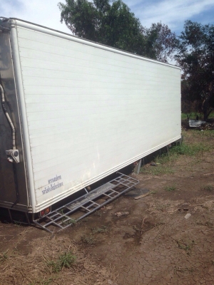 ห้องเย็นรถบรรทุกยาว7.20 เมตรสภาพสวยพร้อมใช้งาน ห้องเย็นรถบรรทุกยาว7.20 เมตรสภาพสวยพร้อมใช้งาน