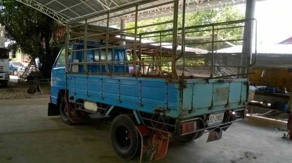 ขาย 6 ล้อสั้น NKR จดทะเบียนปี 38 เครื่อง 4JB1 88 แรงม้า เกียร์สั้น คัสซีสวยตลอดเส้น แอร์ครบ ทะเบียนพร้อมโอนครับ ราคาคุยกันได้ ขาย 6 ล้อสั้น NKR จดทะเบียนปี 38 เครื่อง 4JB1 88 แรงม้า เกียร์สั้น คัสซีสวยตลอดเส้น แอร์ครบ ทะเบียนพร้อมโอนครับ ราคาคุยกันได้