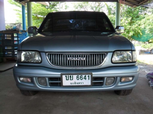 Isuzu Dragon spacecab 2.8 SLX ปี2000
