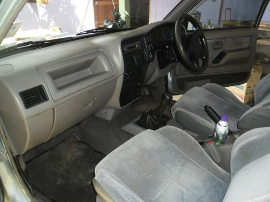 Isuzu Dragon spacecab 2.8 SLX ปี2000